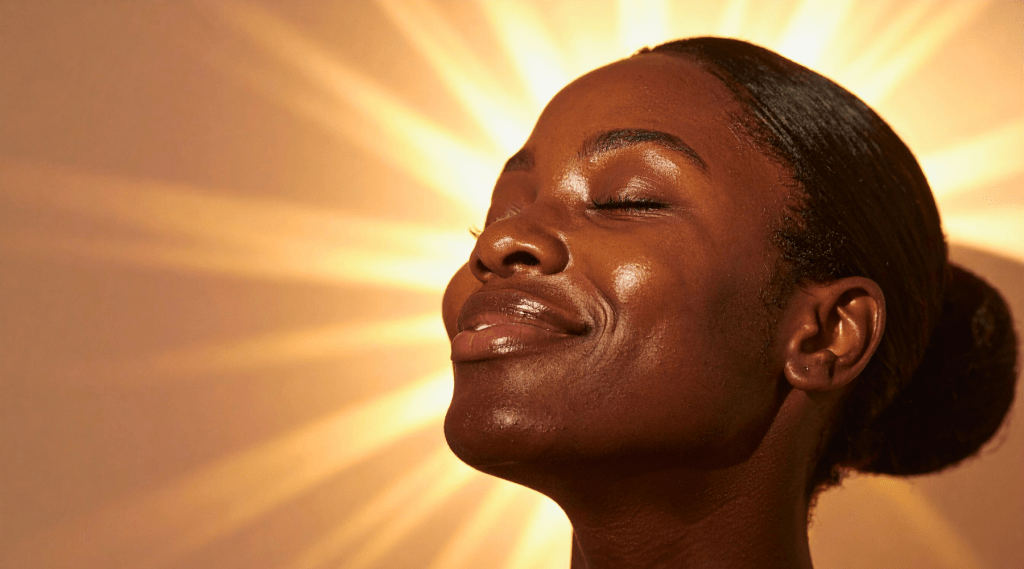 Peau noire : comment éviter les coups de soleil ? - Dado Cosmetics